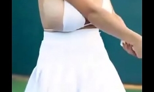 bouncing boob during playing flneur